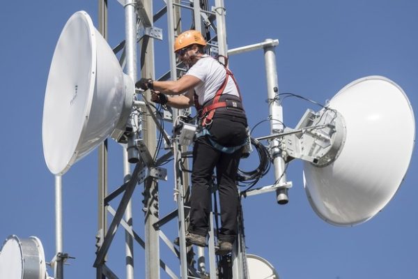 Mantenimiento de infraestructura para telecomunicaciones.